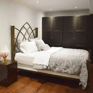 Away From - Basement Studio Apartment Toronto